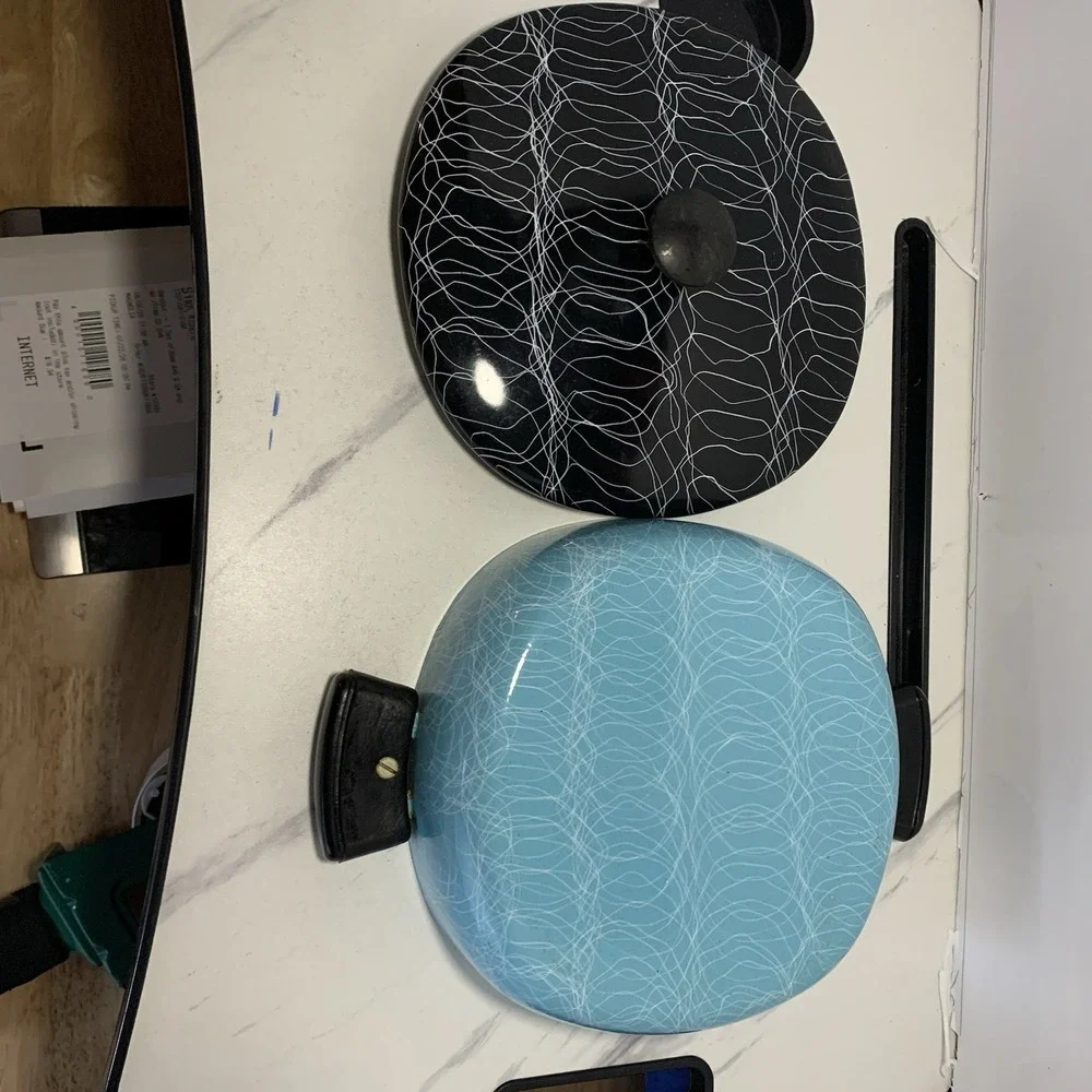 1950's Serendipity Turquoise Pot Enamelware Black Lid Spaghetti Drizzle -8